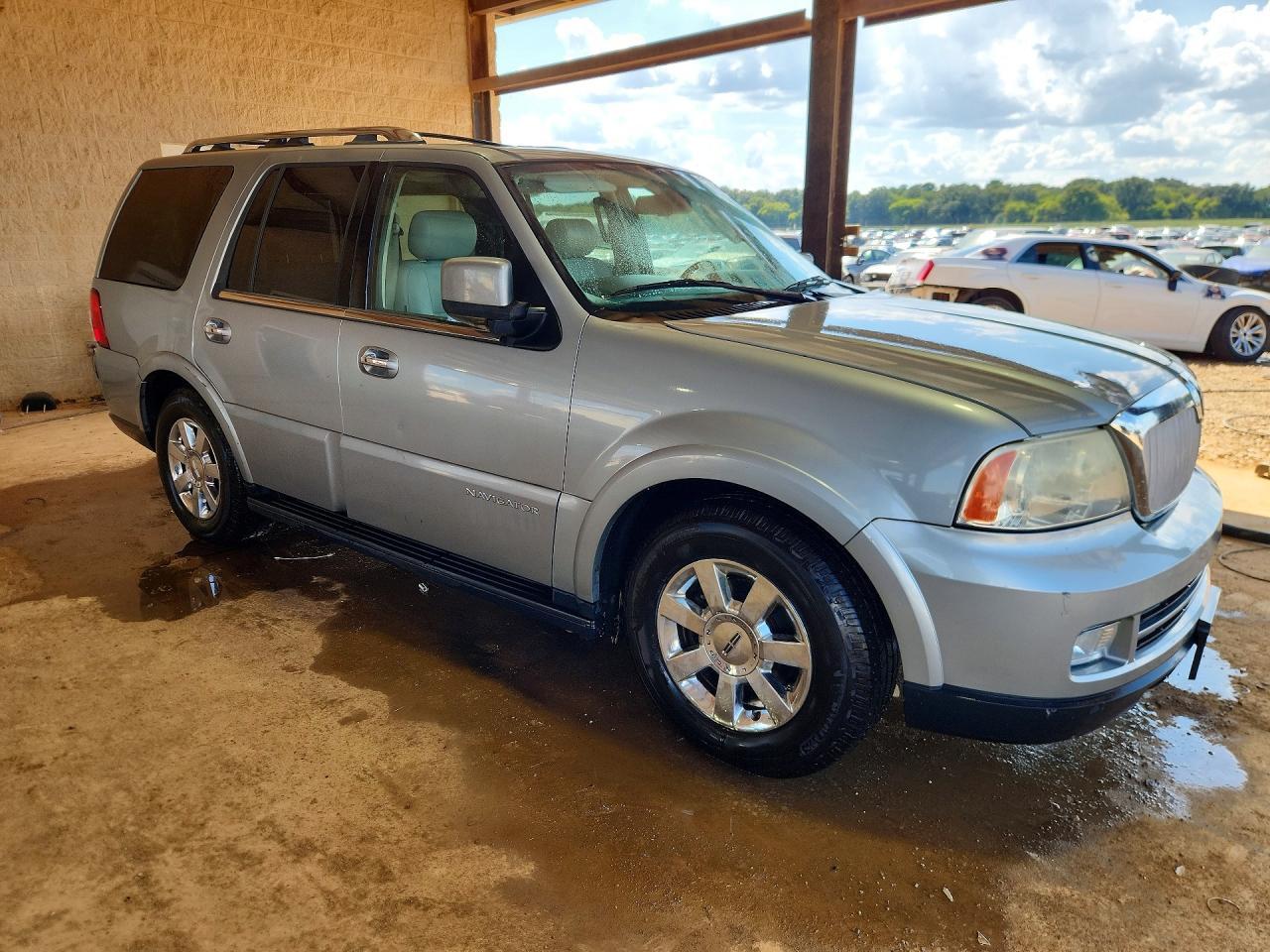 2006 Lincoln Navigator
