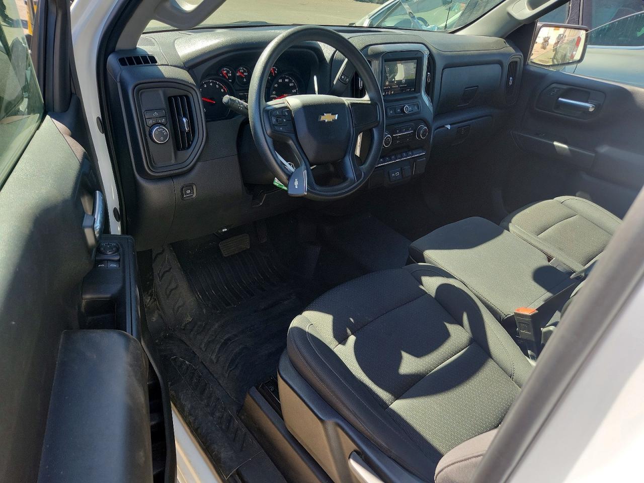 2025 Chevrolet Silverado C1500