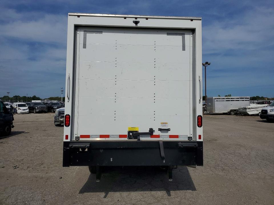 2025 GMC Savana Cutaway G3500