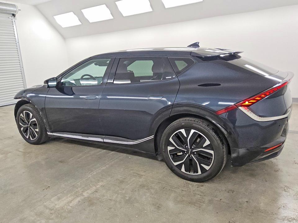 2023 KIA EV6 Wind