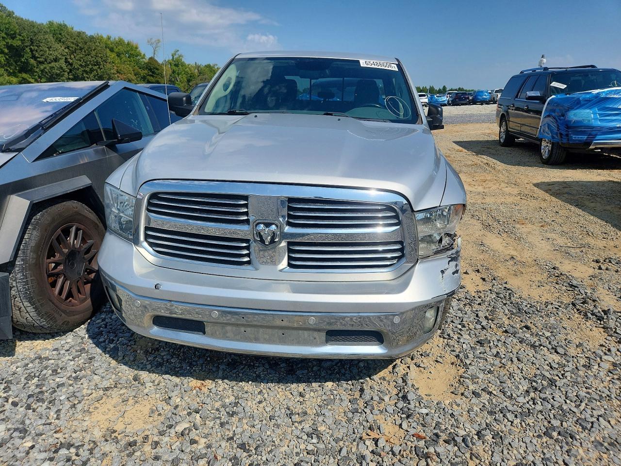 2017 Dodge RAM 1500 SLT