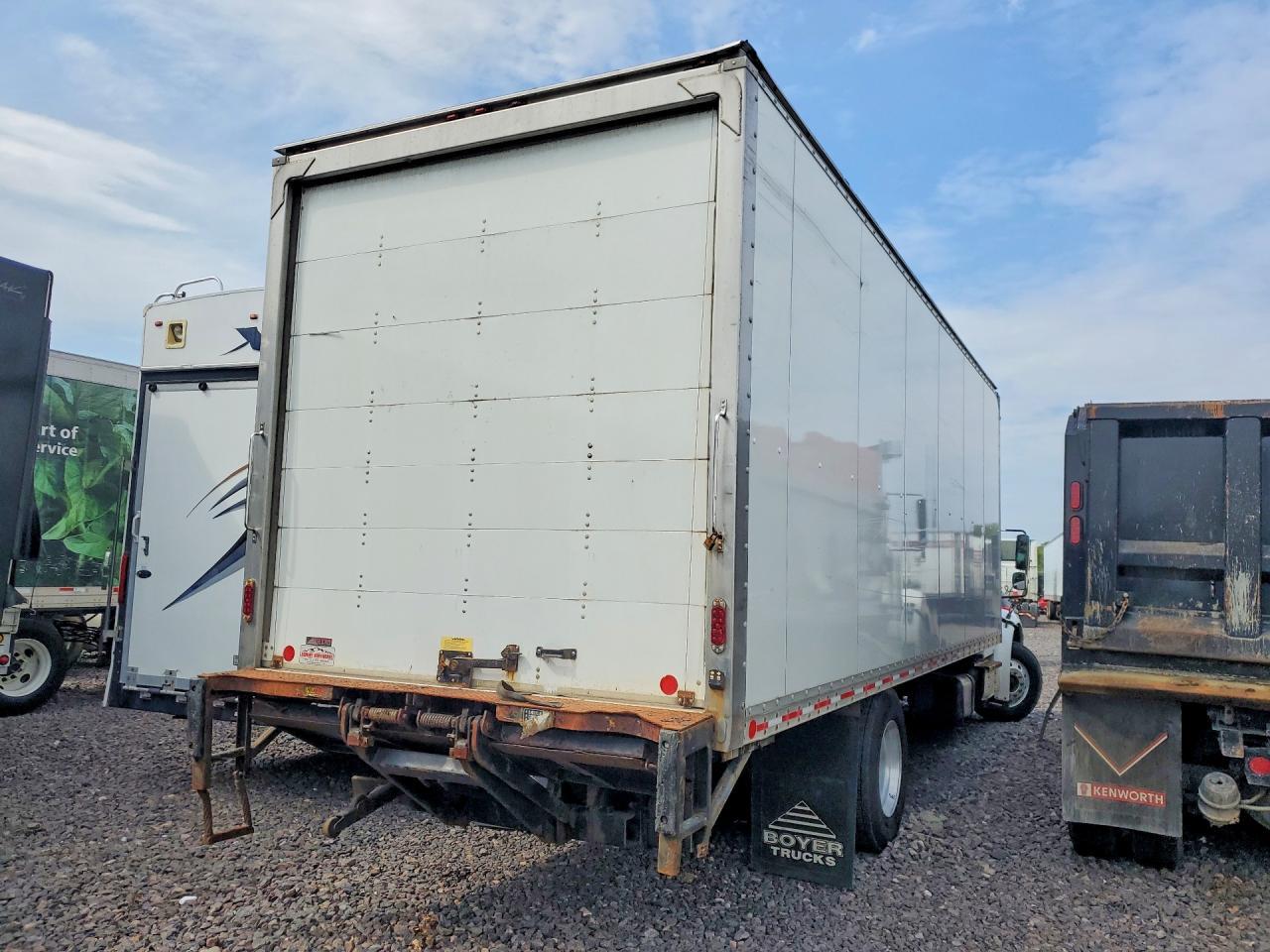 2022 Freightliner Business Class M2 BOX Truck