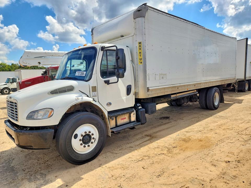 2020 Freightliner Business Class M2 BOX Truck