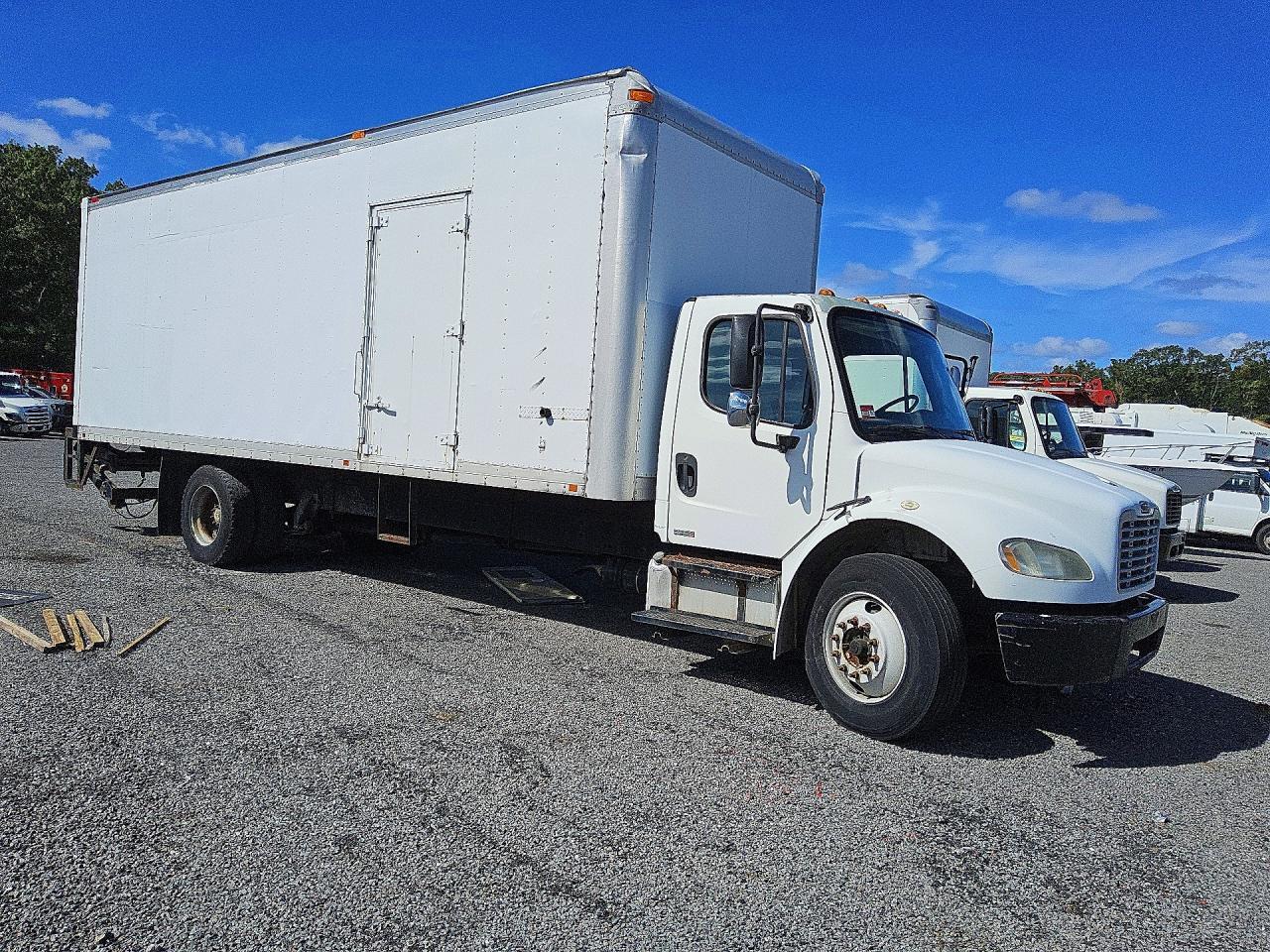 2008 Freightliner Business Class M2 BOX Truck