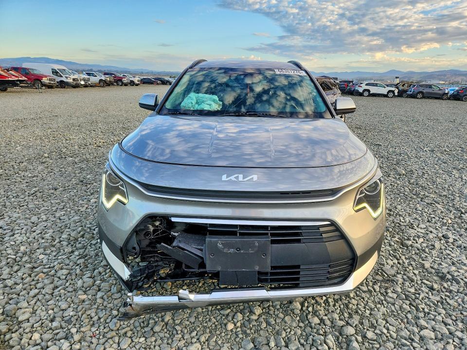 2023 KIA Niro EX