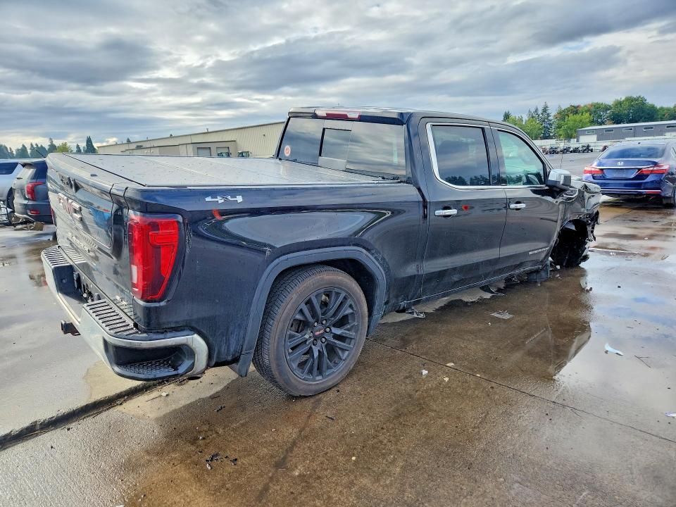 2022 GMC Sierra K1500 SLT