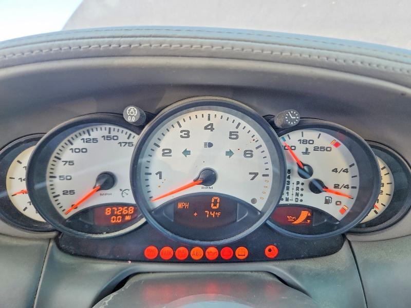 2000 Porsche 911 Carrera 2