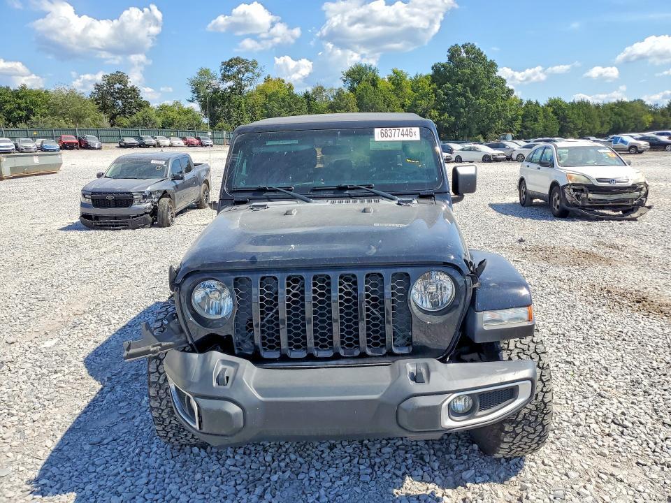 2022 Jeep Gladiator Sport