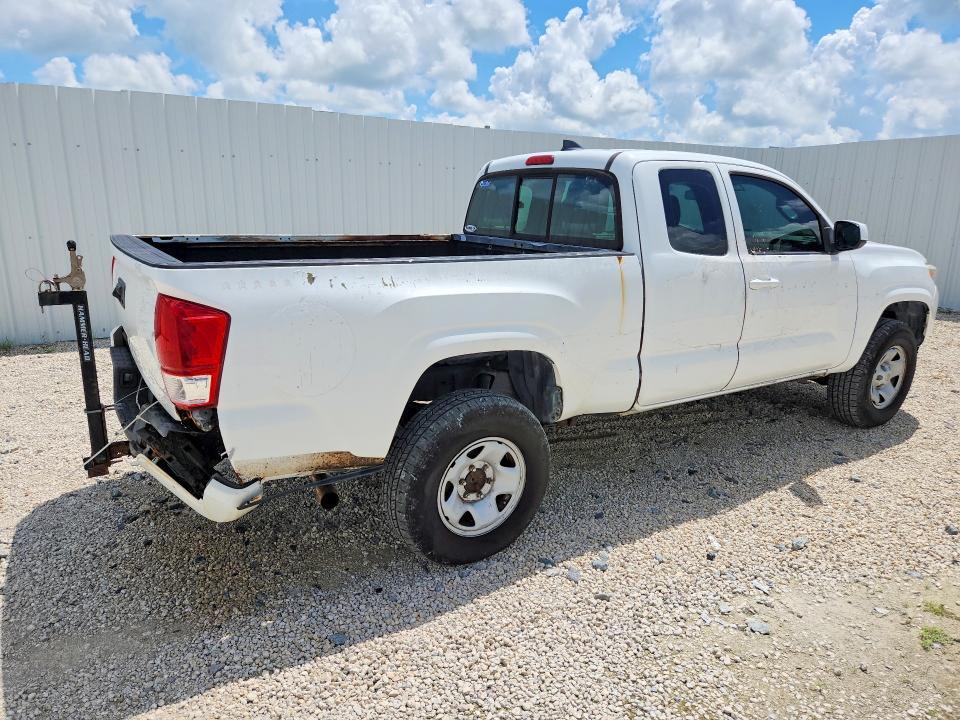 2016 Toyota Tacoma SR