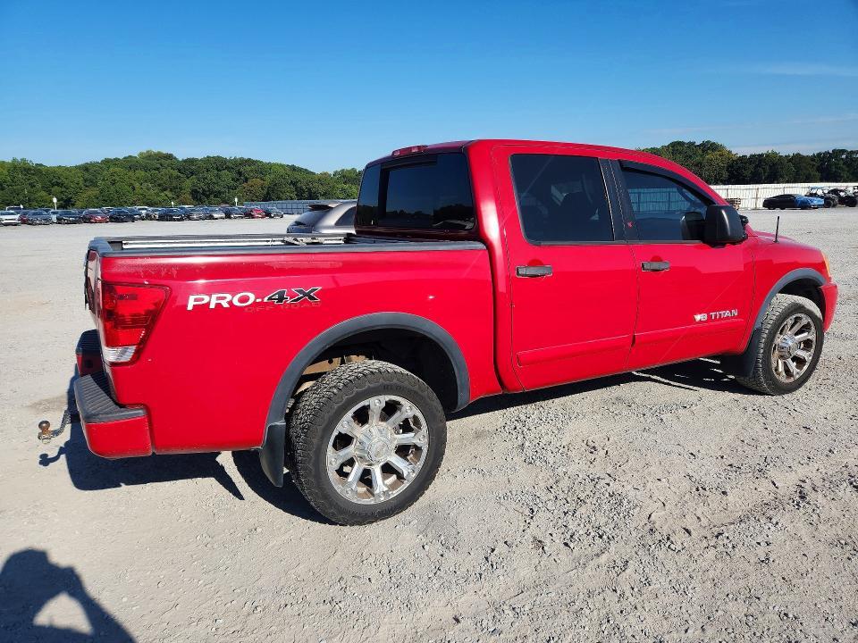 2011 Nissan Titan SV