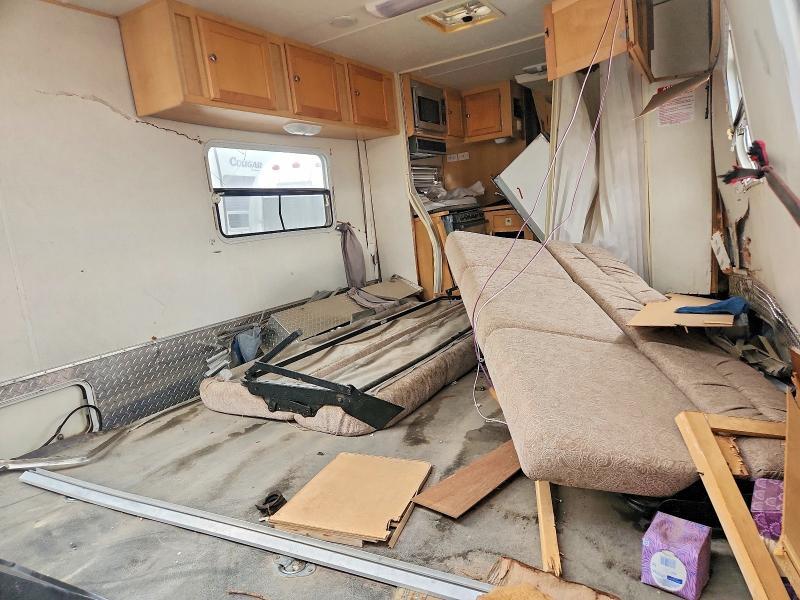 2004 R-Vision R-WAGON Camper