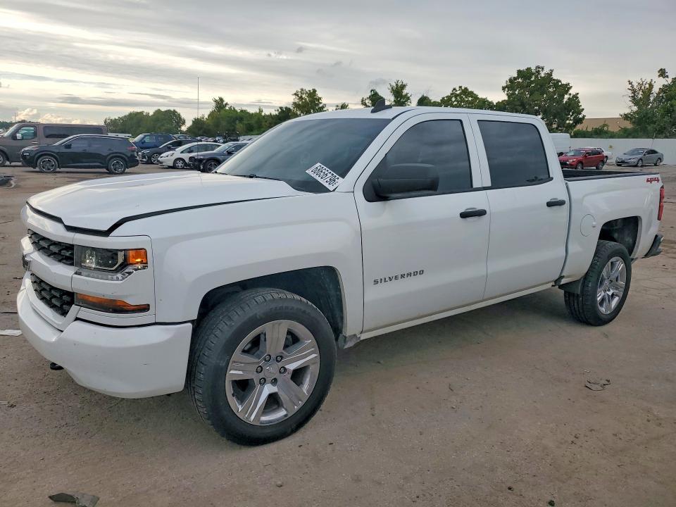 2018 Chevrolet Silverado K1500 Custom