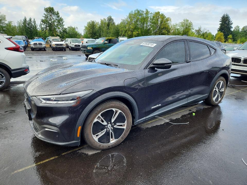 2022 Ford Mustang Mach-E Select