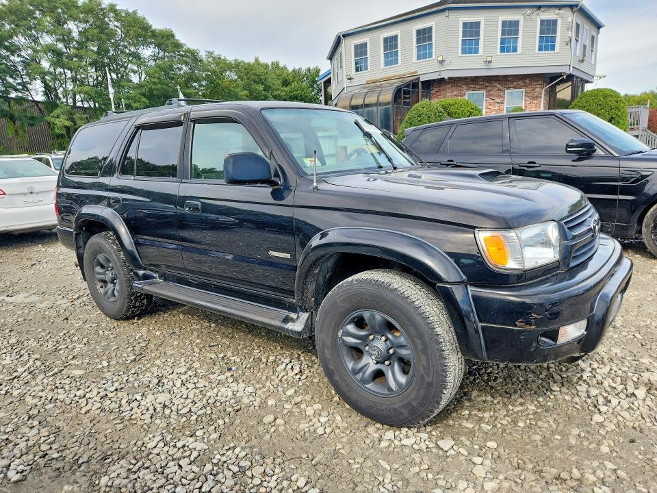 2002 Toyota 4Runner SR5