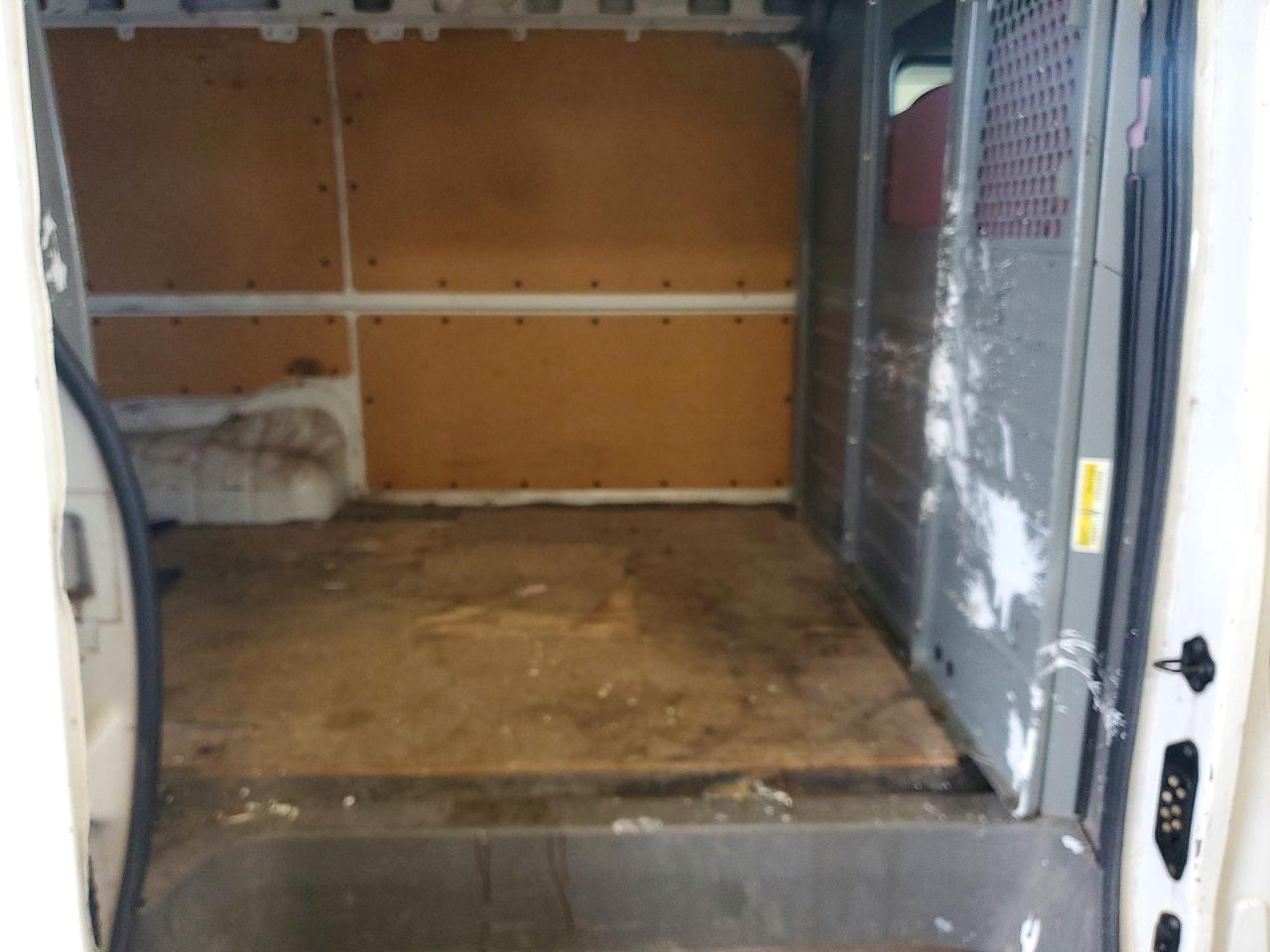 2012 Nissan NV2500 Delivery Van
