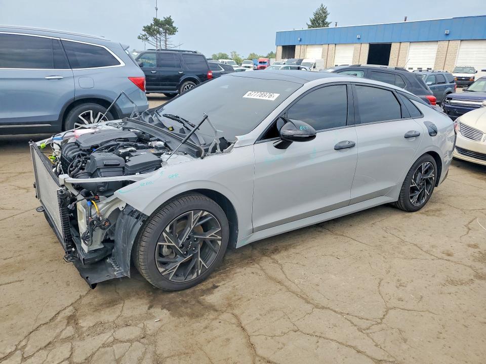 2025 KIA K5 GT Line