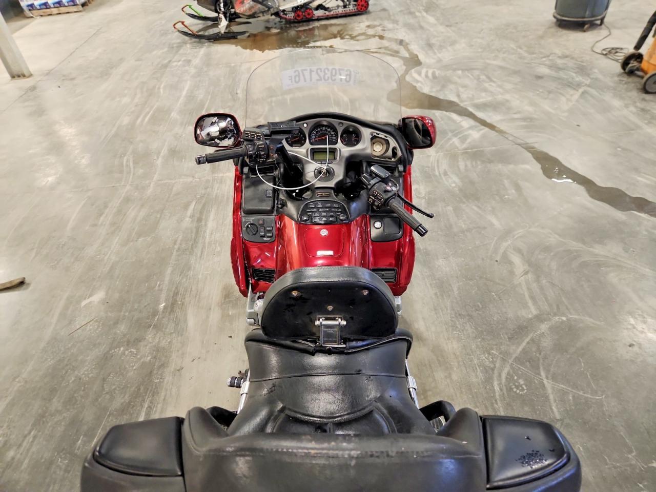2001 Honda GL1800