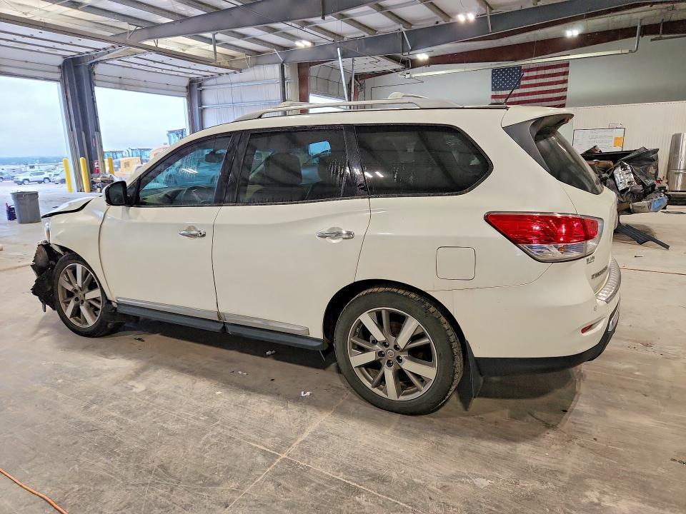 2016 Nissan Pathfinder Platinum