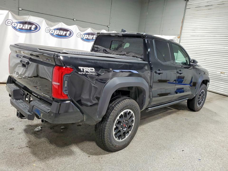2025 Toyota Tacoma TRD OFF-ROAD HV