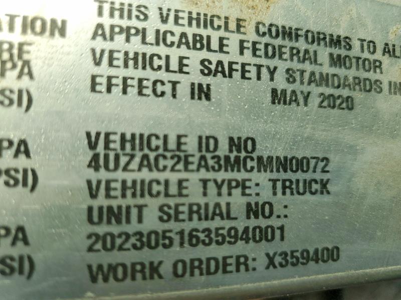 2021 Freightliner MT45G Chassis Delivery Truck