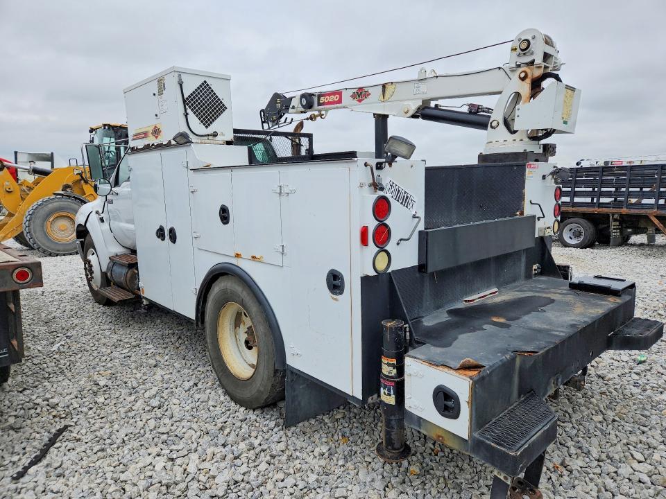 2009 Ford F750 Super Duty Crane Truck
