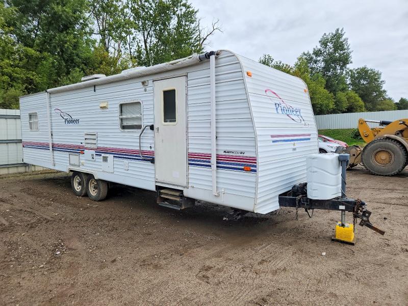 2002 Fleetwood Pioneer Camper