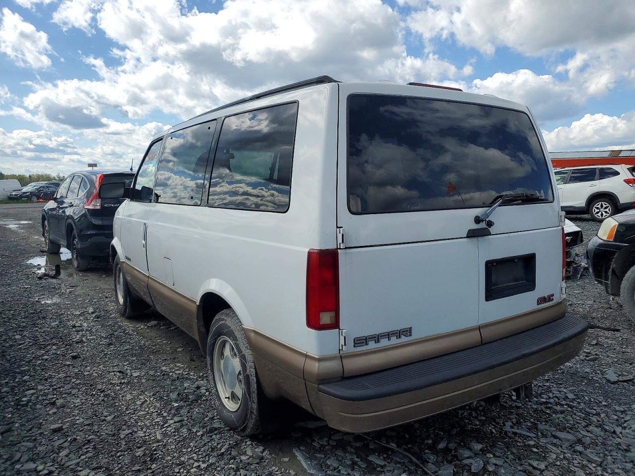 1998 GMC Safari XT