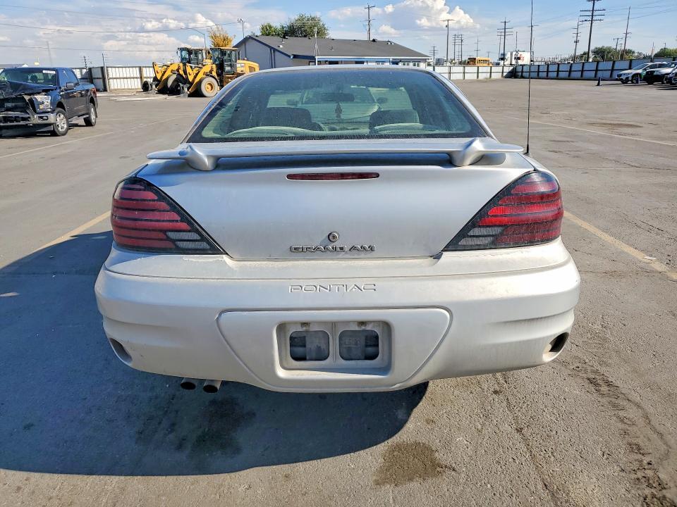 2004 Pontiac Grand AM SE1