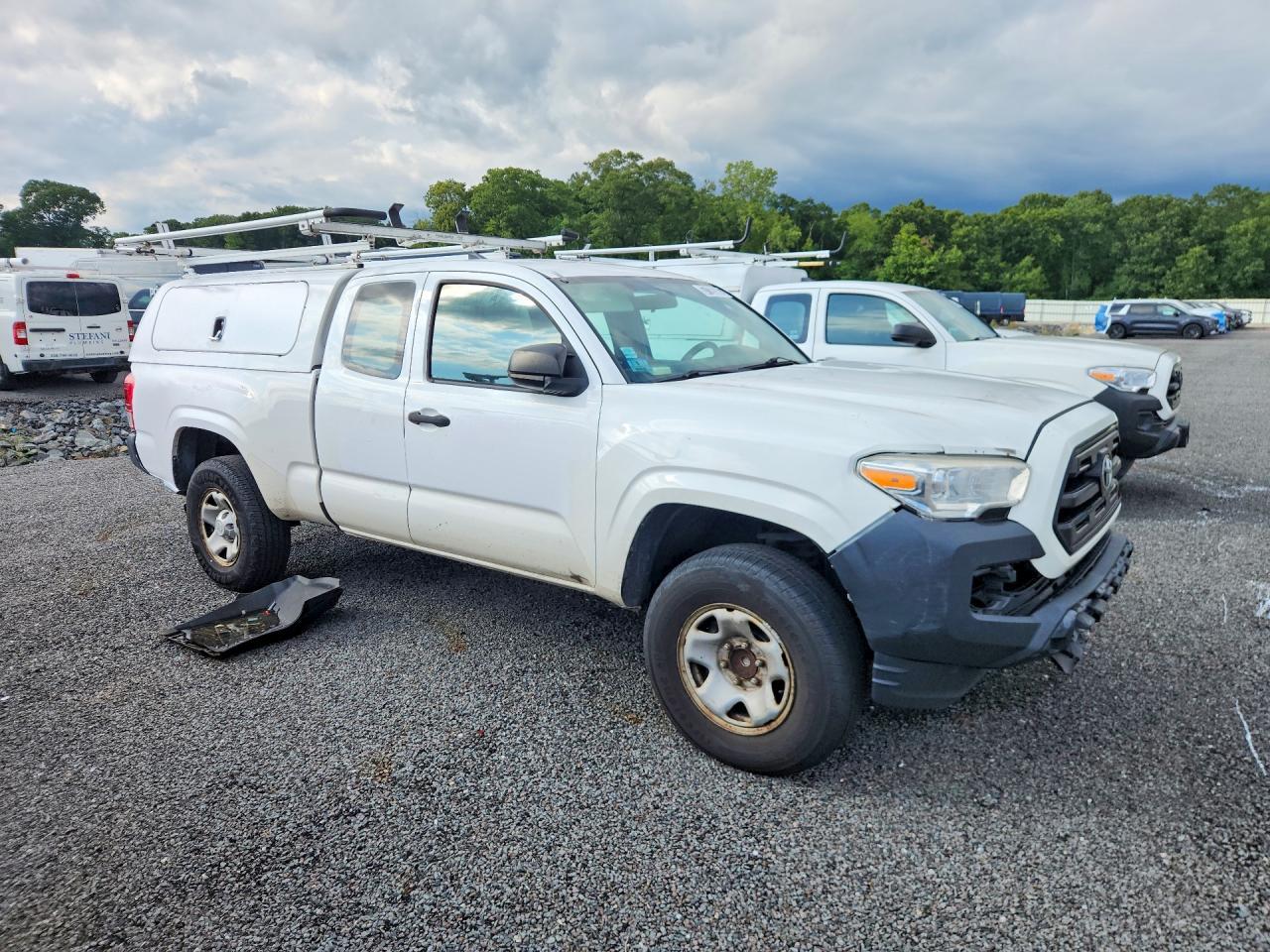 2017 Toyota Tacoma SR