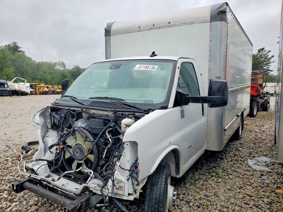 2021 GMC Savana BOX Truck