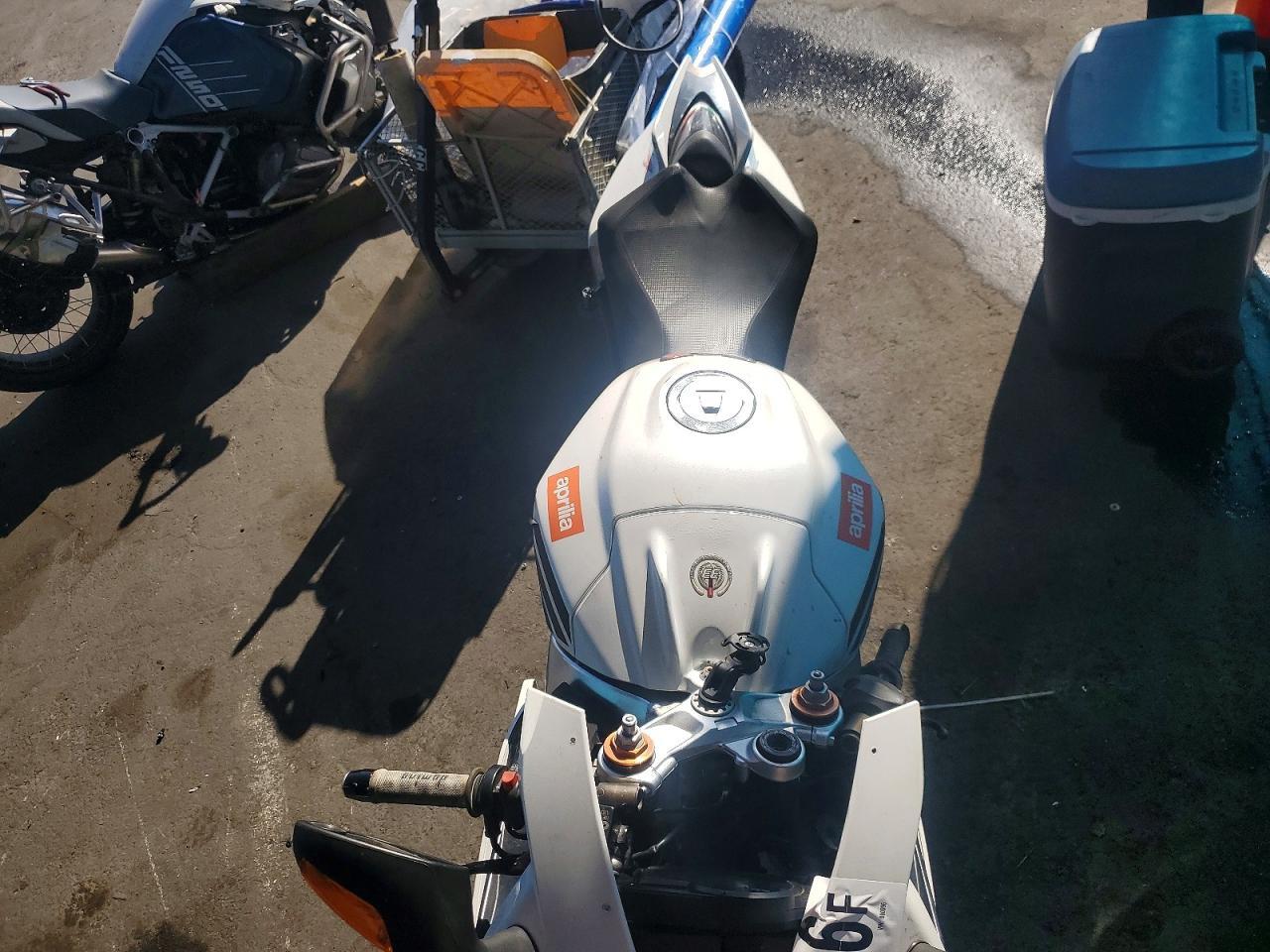 2010 Aprilia RSV4 R