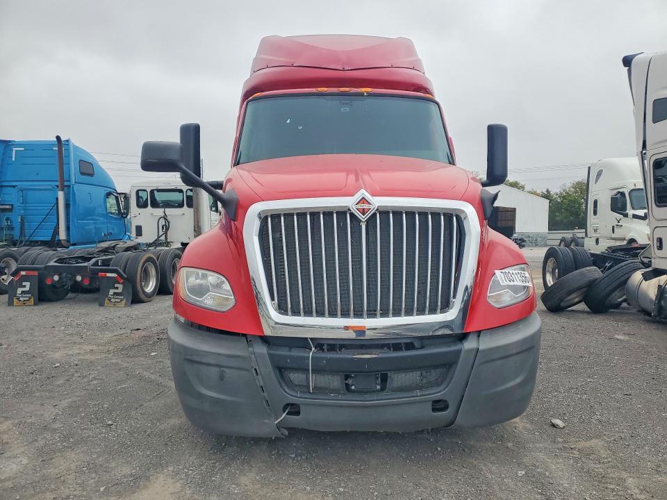 2019 International LT625