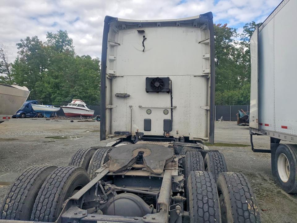 2016 Kenworth Construction T680