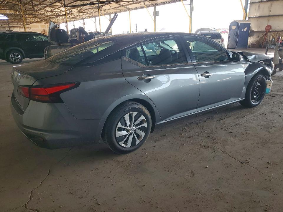 2023 Nissan Altima S