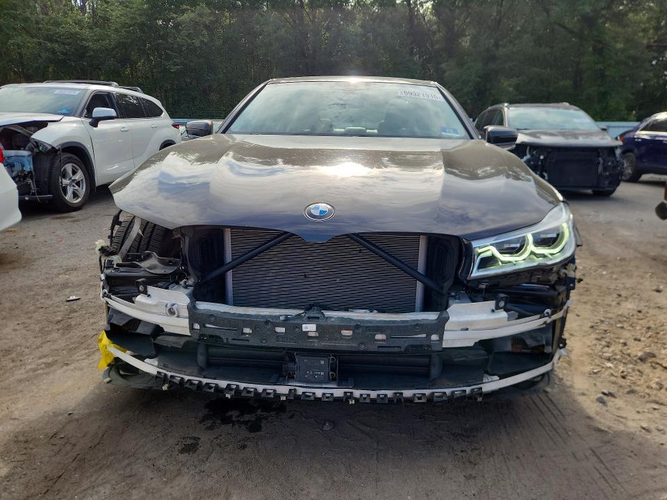 2017 BMW 750 XI