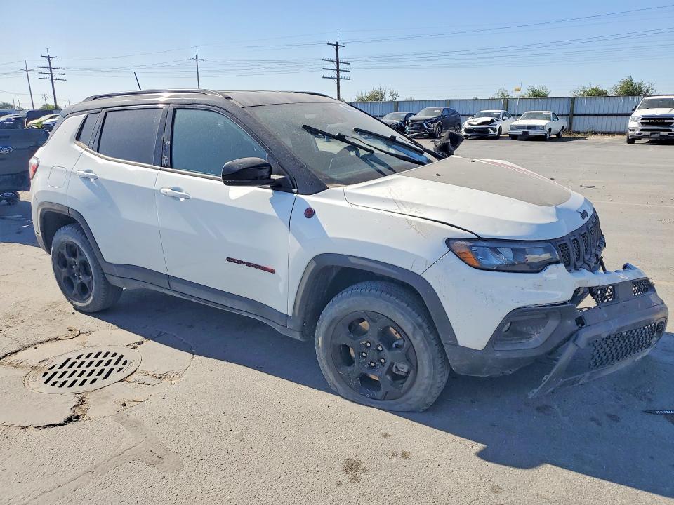 2023 Jeep Compass Trailhawk