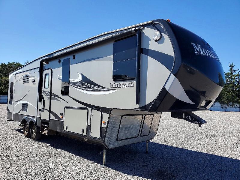2015 Keystone Montana Camper