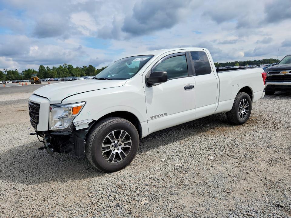 2024 Nissan Titan SV