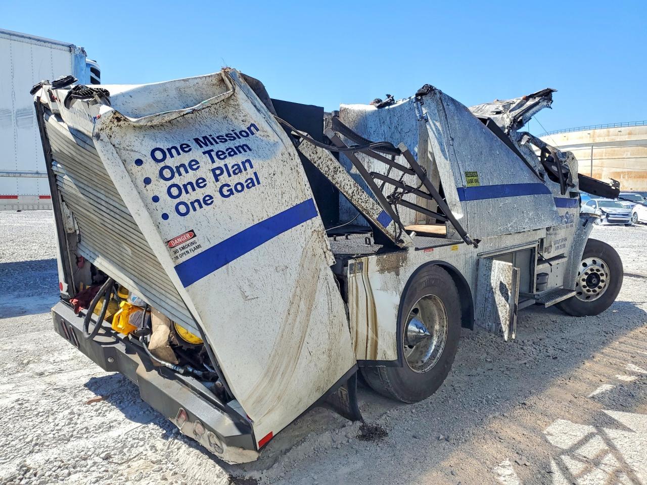 2026 Freightliner M2 106 Medium Duty
