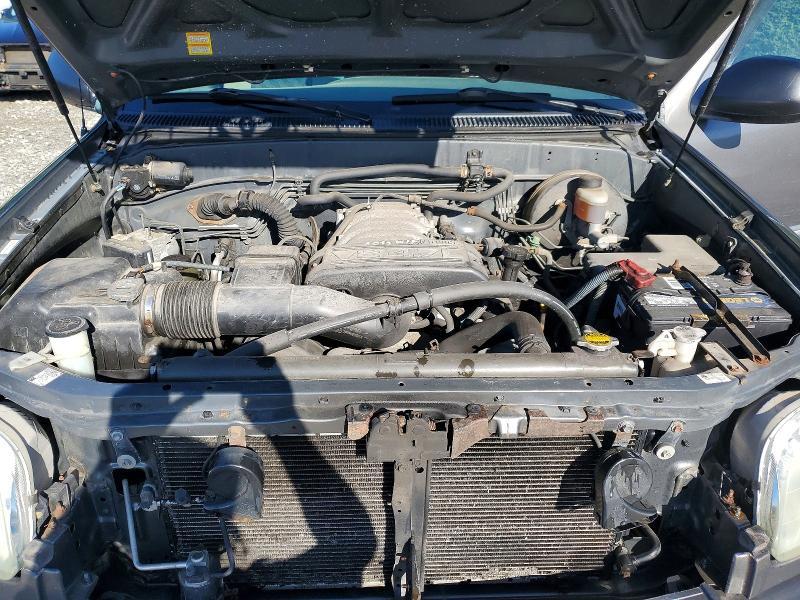 2004 Toyota Tundra SR5