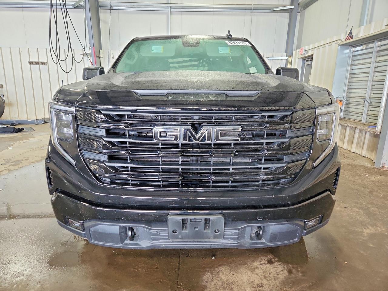 2025 GMC Sierra K1500 Elevation