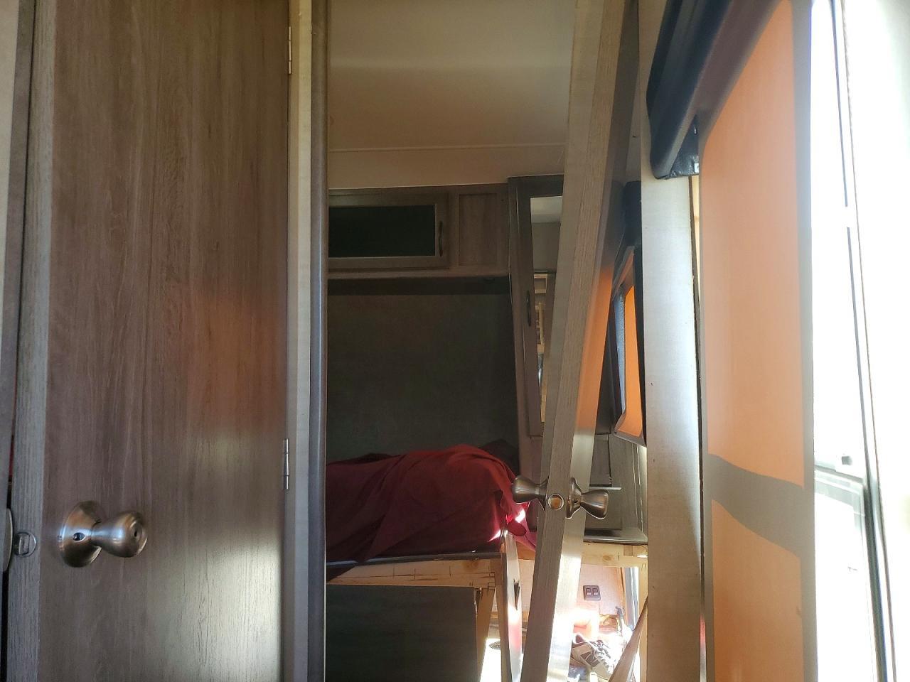 2018 Pacifworks 2018 Pacific Coachworks Sandsport Camper