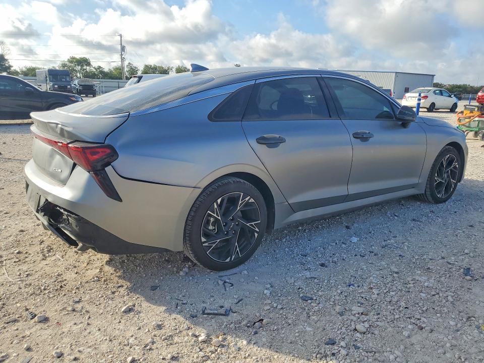 2026 KIA K5 GT Line