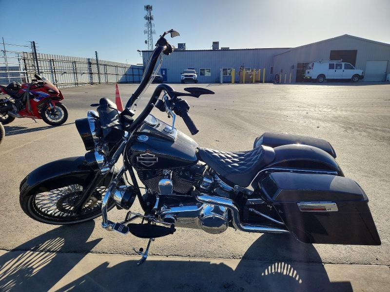 2011 Harley-Davidson Flstn