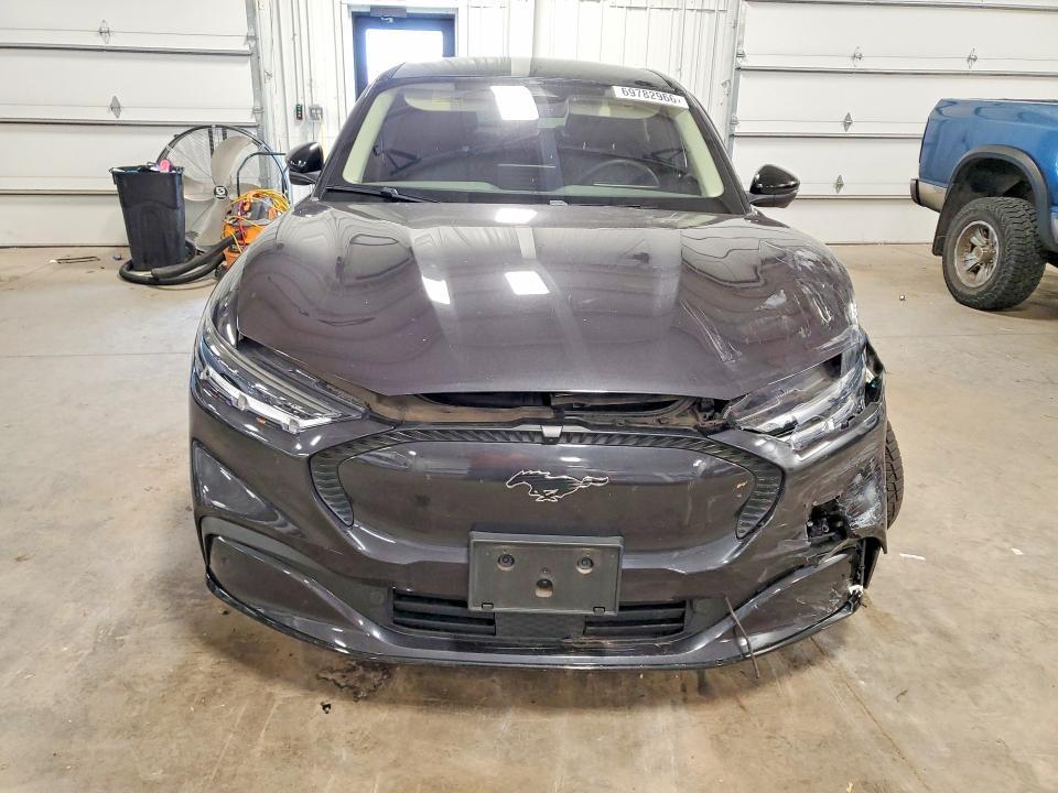 2022 Ford Mustang Mach-E California Route 1