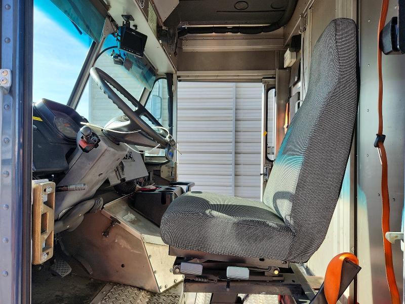 2020 Freightliner MT45G Chassis Delivery Truck