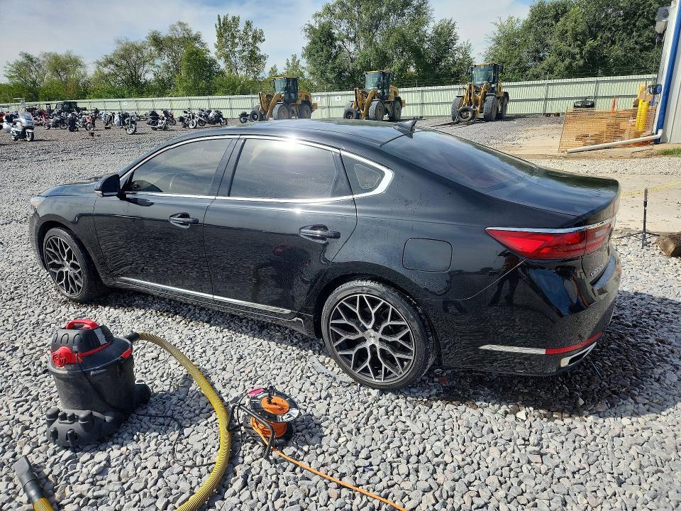 2017 KIA Cadenza Limited