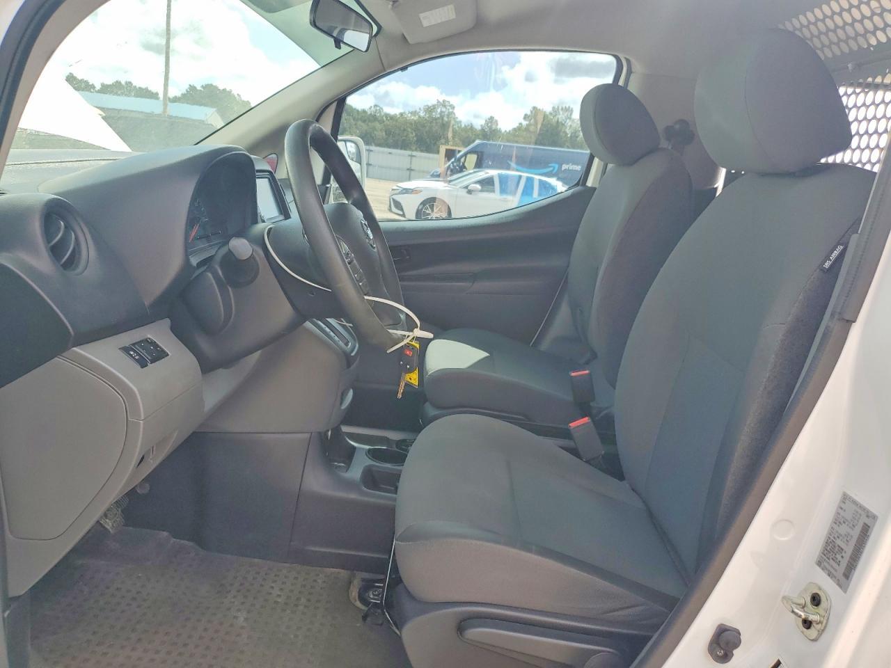 2020 Nissan NV200 SV