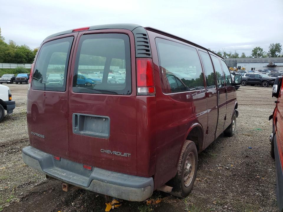 2002 Chevrolet Express G2500
