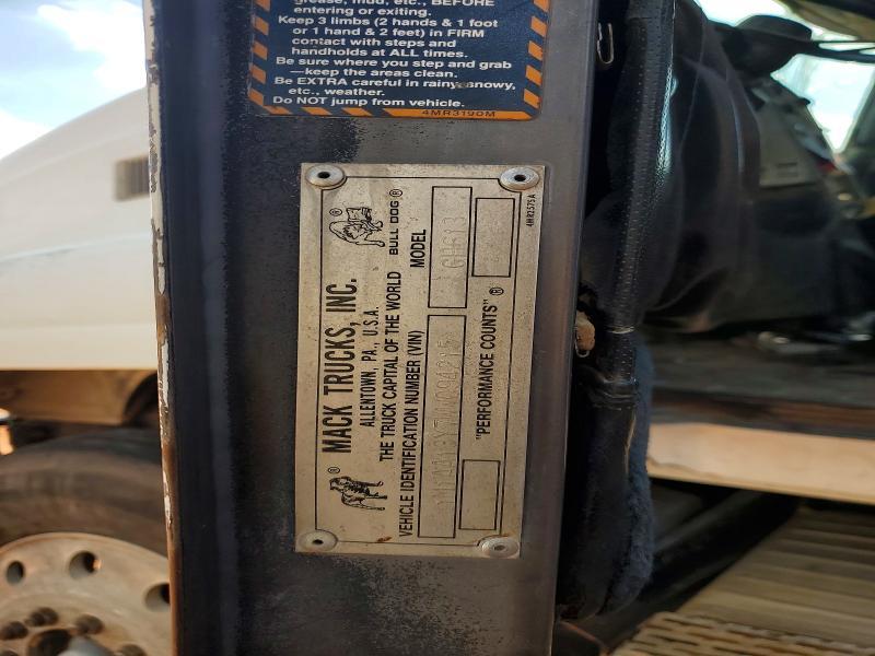 1998 Mack 600 CH600
